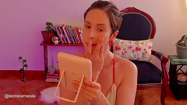 cuddlingbunny online show from March 2025 09:10:02 PM