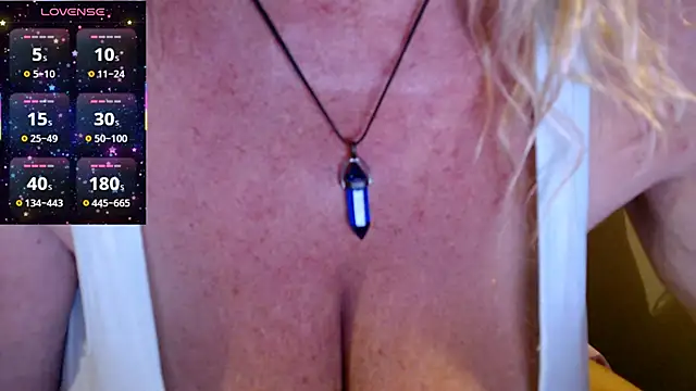 JennaDeluxe online show from October 2025 04:36:02 PM