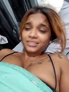 Indianqueen03 online show from March 2025 05:20:01 PM