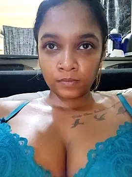 Indianqueen03 online show from November 2025 08:52:01 PM