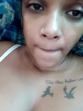 Indianqueen03 online show from March 2026 01:38:01 PM