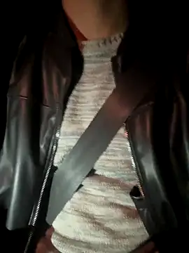 MuscleBoyy777 online show from November 2025 05:17:01 PM