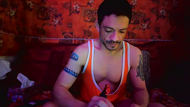 Snapshot of Tony_Torrente chatting on December 2024 01:47:01 AM Tony Torrente online show from December 2024 01:47:01 AM