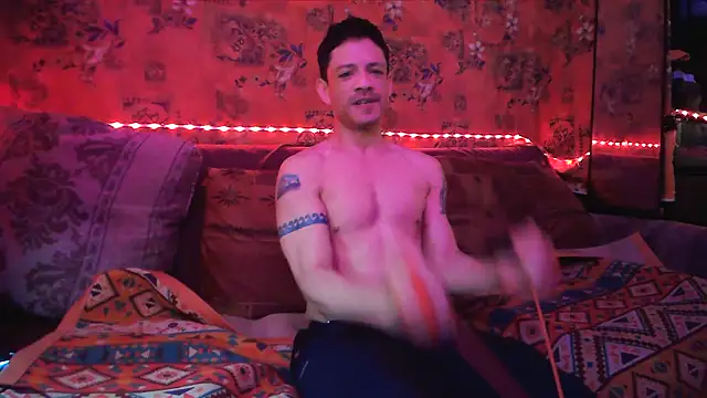 Snapshot of Tony_Torrente chatting on December 2024 09:11:02 PM Tony Torrente online show from December 2024 09:11:02 PM