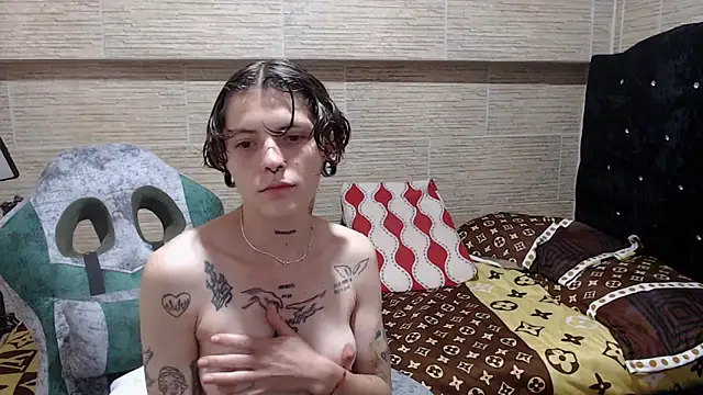 pretty cristal69 online show from January 2025 08:43:01 PM