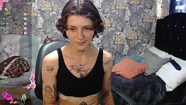 Snapshot of pretty_cristal69 chatting on May 2026 09:45:01 PM pretty cristal69 online show from May 2026 09:45:01 PM