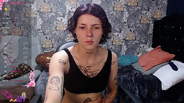 Snapshot of pretty_cristal69 chatting on May 2026 12:38:01 AM pretty cristal69 online show from May 2026 12:38:01 AM