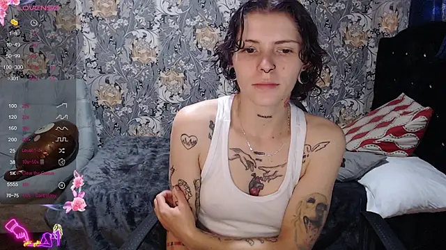 Snapshot of pretty_cristal69 chatting on May 2026 12:56:01 PM pretty cristal69 online show from May 2026 12:56:01 PM