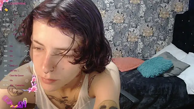 Snapshot of pretty_cristal69 chatting on May 2026 12:12:01 PM pretty cristal69 online show from May 2026 12:12:01 PM