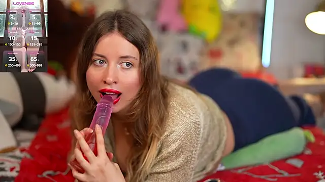 Snapshot of SweetyKitty18 chatting on September 2025 03:57:01 PM SweetyKitty18 online show from September 2025 03:57:01 PM