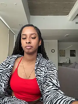 Your Paris online show from November 2025 08:55:01 PM