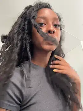 Your Paris online show from March 2026 01:01:01 AM