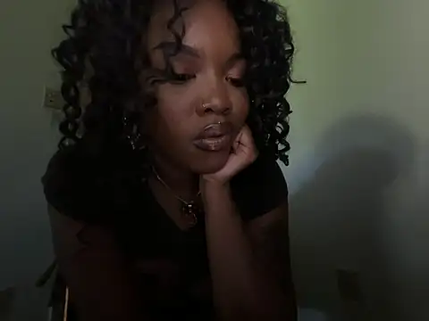 Snapshot of magicalc00ch chatting on June 2026 11:02:01 PM magicalc00ch online show from June 2026 11:02:01 PM