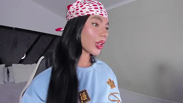 IsabelleFoxx  online show from October 2025 10:10:01 PM