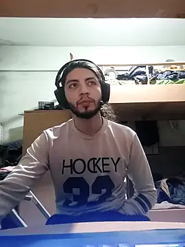 Snapshot of kleineid77 chatting on January 2026 10:45:01 PM kleineid77 online show from January 2026 10:45:01 PM