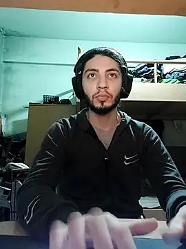 Snapshot of kleineid77 chatting on January 2026 10:47:02 PM kleineid77 online show from January 2026 10:47:02 PM