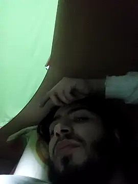 Snapshot of kleineid77 chatting on March 2026 04:35:01 PM kleineid77 online show from March 2026 04:35:01 PM