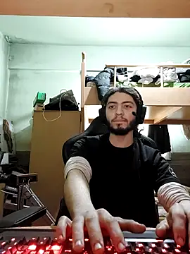 Snapshot of kleineid77 chatting on March 2026 01:48:02 PM kleineid77 online show from March 2026 01:48:02 PM