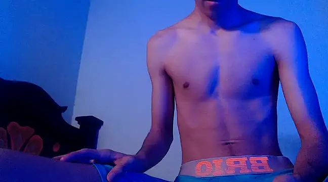 isaaclatino online show from February 2025 02:36:02 AM