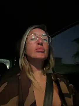 casalinga88 online show from April 2026 06:21:01 PM