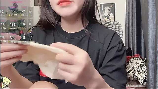 Berrysweet 68 online show from February 2025 01:37:02 PM
