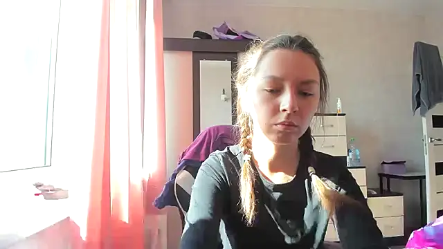 Adela Vetta online show from March 2025 10:03:02 AM