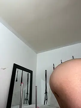 Miacarry online show from March 2026 09:10:01 PM