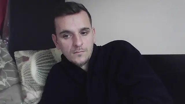 Huge cock22cm online show from February 2025 02:16:01 PM