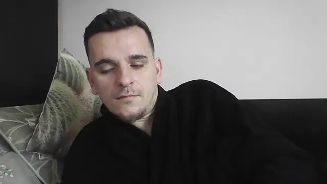 Huge cock22cm online show from February 2025 08:09:02 AM