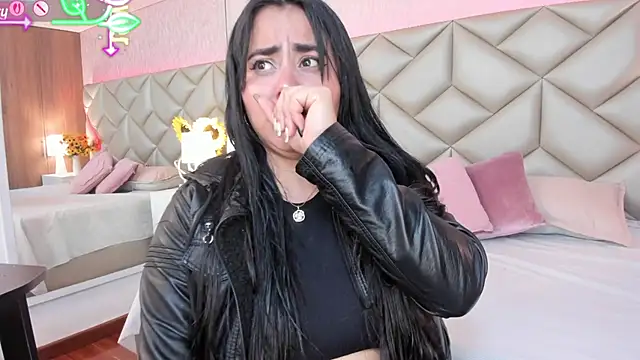 Snapshot of Brenda_Garcia chatting on November 2025 08:42:02 PM Brenda Garcia online show from November 2025 08:42:02 PM