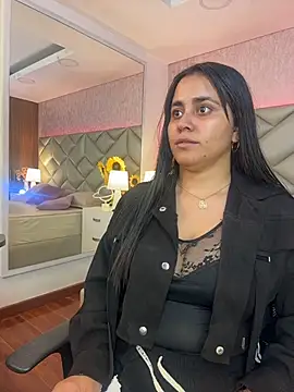 Snapshot of Brenda_Garcia chatting on November 2025 08:22:02 PM Brenda Garcia online show from November 2025 08:22:02 PM