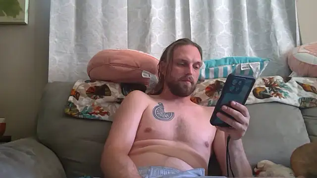 Snapshot of VitaminDrewFl chatting on April 2026 09:15:01 PM VitaminDrewFl online show from April 2026 09:15:01 PM