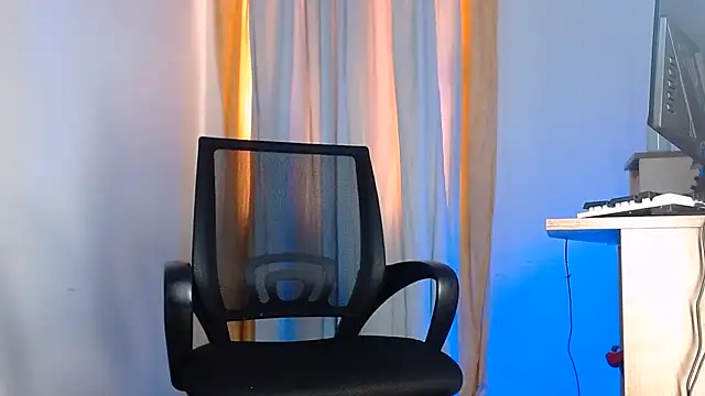 DanteSantoro online show from June 2026 12:31:02 PM