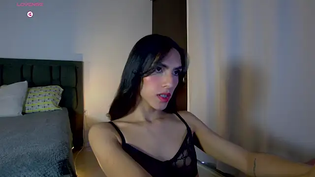 AlanaSofiia online show from June 2026 07:42:01 PM