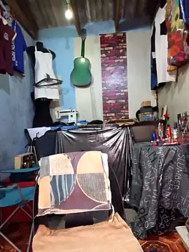 Snapshot of TaurusBallz chatting on September 2025 06:20:01 PM TaurusBallz online show from September 2025 06:20:01 PM