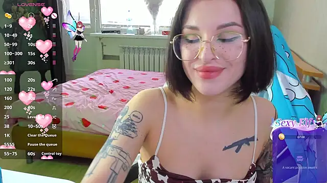 folinskayyya online show from April 2026 06:17:02 AM