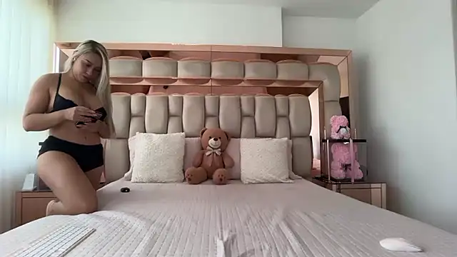 candy-sam28 online show from January 2026 03:04:02 PM