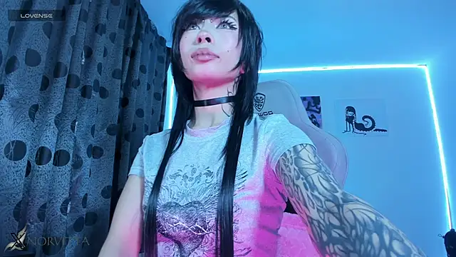 satanbabee online show from December 2025 11:32:01 PM