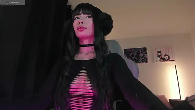 Snapshot of satanbabee chatting on April 2026 11:44:02 PM satanbabee online show from April 2026 11:44:02 PM