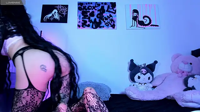 Snapshot of satanbabee chatting on May 2026 11:22:02 PM satanbabee online show from May 2026 11:22:02 PM