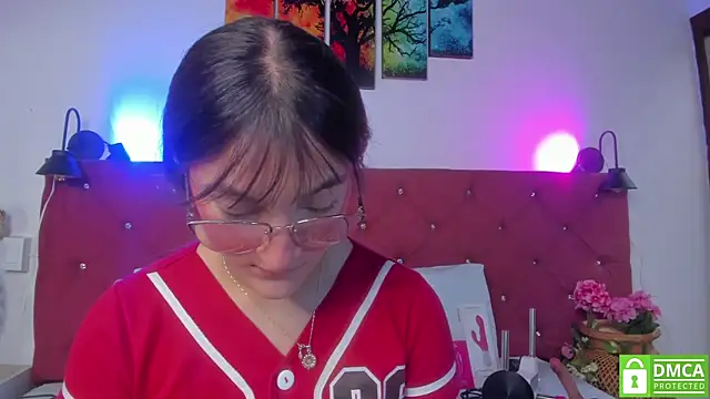 Ruth harvey  online show from November 2025 01:36:02 PM