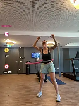 emiliasommer online show from June 2026 08:25:02 AM