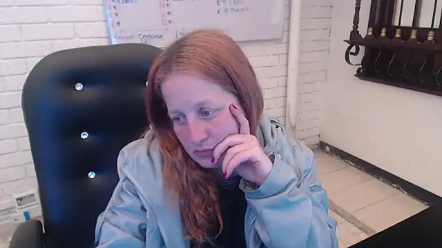 Snapshot of ViioletaMora chatting on February 2025 08:42:02 PM ViioletaMora online show from February 2025 08:42:02 PM