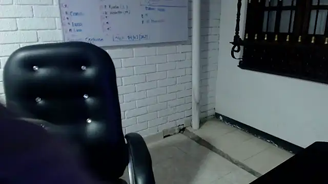 Snapshot of ViioletaMora chatting on February 2025 03:06:02 AM ViioletaMora online show from February 2025 03:06:02 AM