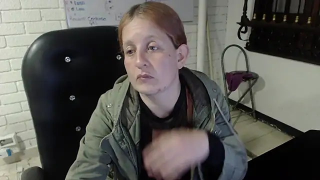Snapshot of ViioletaMora chatting on February 2025 03:01:02 AM ViioletaMora online show from February 2025 03:01:02 AM