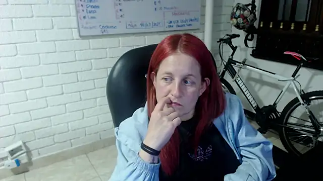 Snapshot of ViioletaMora chatting on March 2025 01:45:01 AM ViioletaMora online show from March 2025 01:45:01 AM