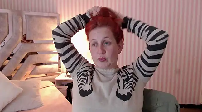 Snapshot of ViioletaMora chatting on March 2025 01:31:02 AM ViioletaMora online show from March 2025 01:31:02 AM