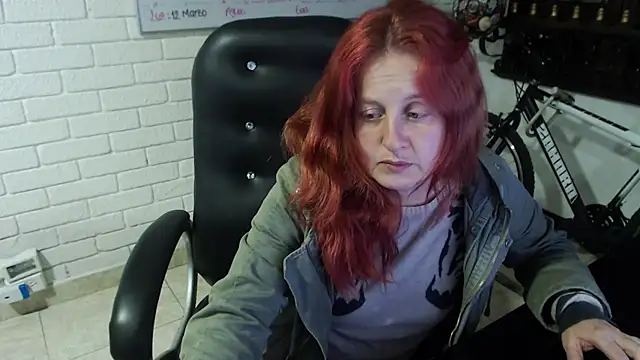 Snapshot of ViioletaMora chatting on March 2025 10:56:02 AM ViioletaMora online show from March 2025 10:56:02 AM