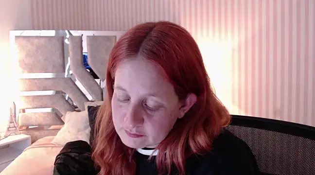 Snapshot of ViioletaMora chatting on March 2025 02:21:01 AM ViioletaMora online show from March 2025 02:21:01 AM