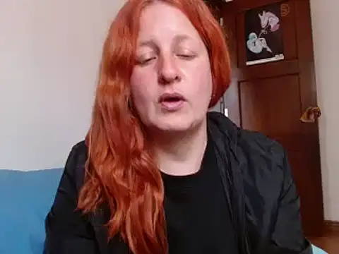 Snapshot of ViioletaMora chatting on October 2025 06:27:02 PM ViioletaMora online show from October 2025 06:27:02 PM
